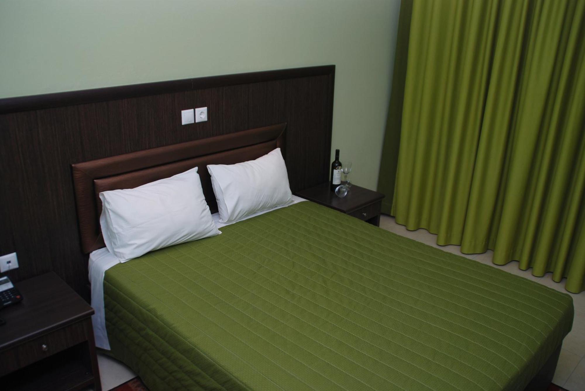 Grand Platon Hotel โอลิมเปียกี อักติ ภายนอก รูปภาพ